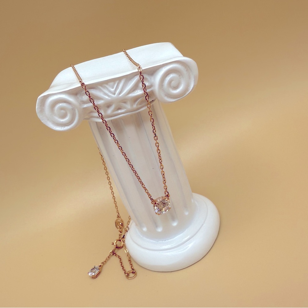 🦢SWAROVSKI NECKLACE 🦢 - Picture 9 of 15